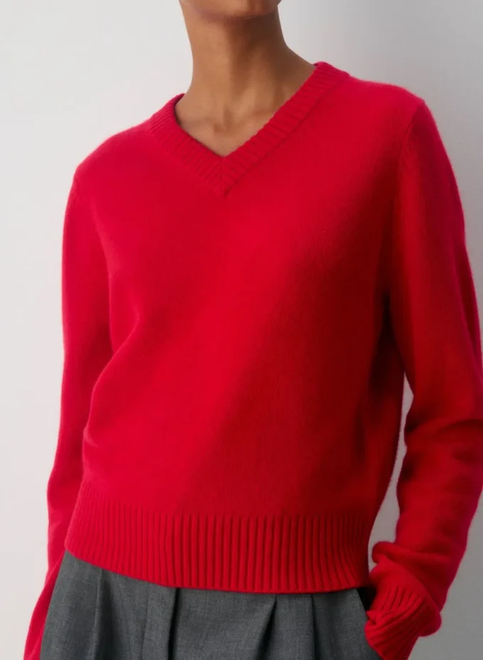 Jersey de cuello en V Essential Cashmere Jersey de cuello en V Essential Cashmere