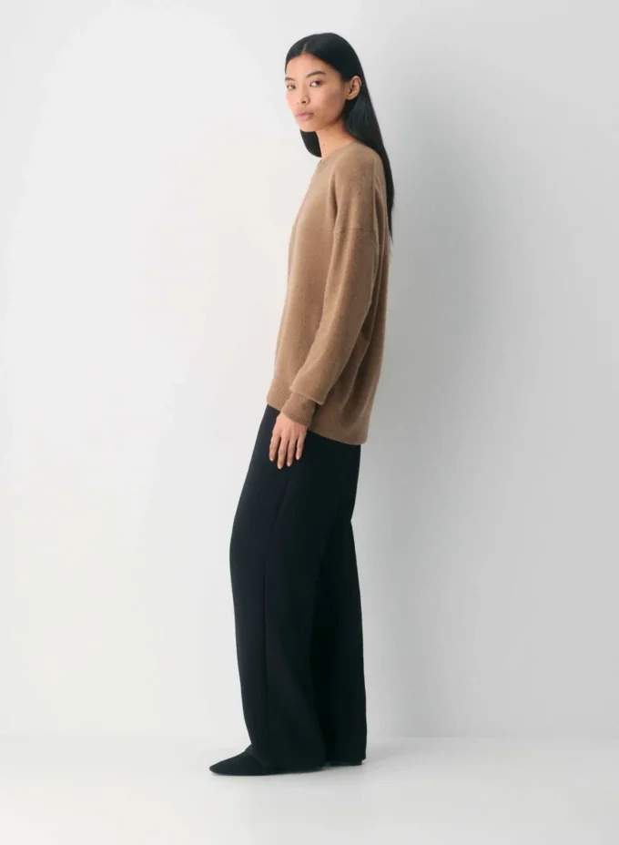 Jersey holgado de cuello redondo Feather Cashmere Jersey holgado de cuello redondo Feather Cashmere