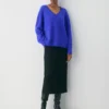 Jersey oversize con cuello en V de Plush Cashmere Jersey oversize con cuello en V de Plush Cashmere