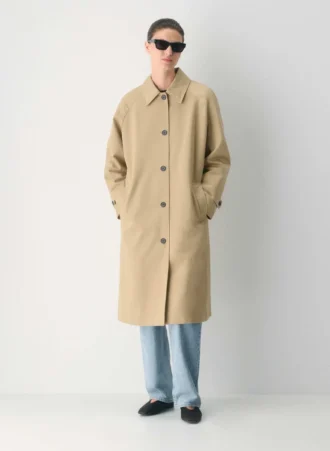 La gabardina Regent: sarga rica