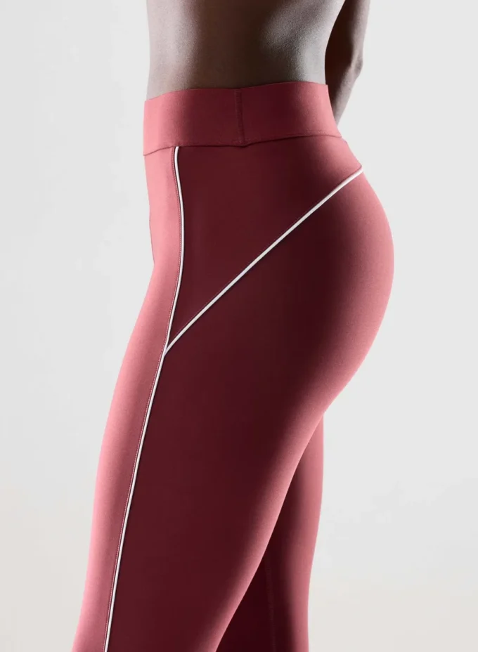 Leggings GloTone™ Hustle de talle alto y 66 cm de largo Leggings GloTone™ Hustle de talle alto y 66 cm de largo