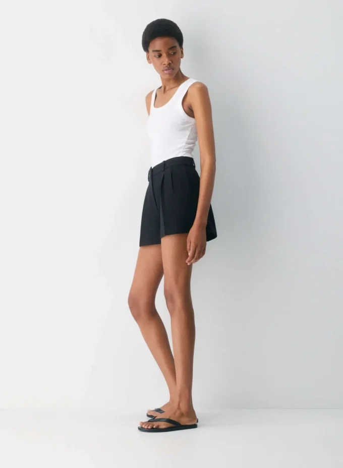Mini pantalones cortos plisados Mini pantalones cortos plisados