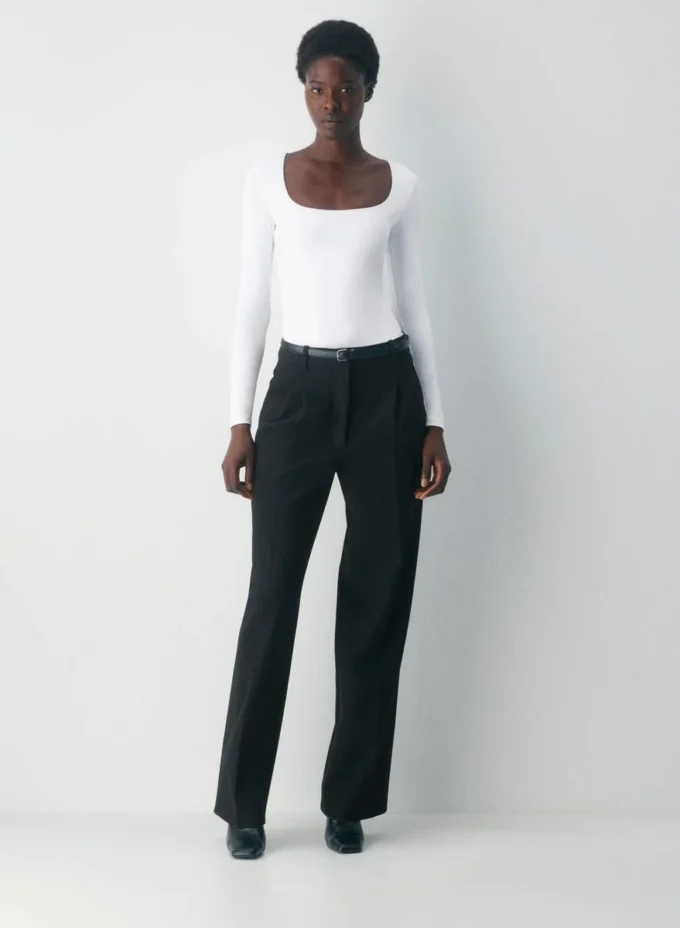 Original Contour Ember de Aritzia Original Contour Ember de Aritzia