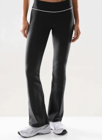 Pantalón acampanado LIFE Pace de talle bajo