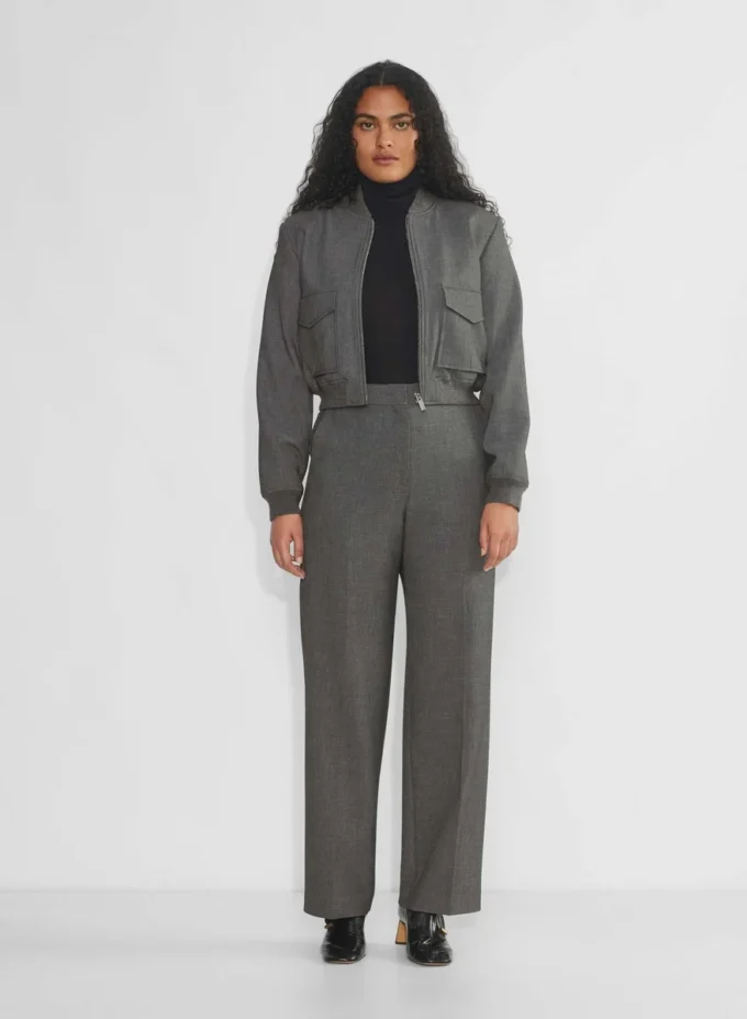 Pantalón Agency Curve-Fit – (Re)ssential Pantalón Agency Curve-Fit – (Re)ssential