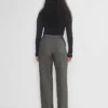 Pantalón Agency Curve-Fit – (Re)ssential Pantalón Agency Curve-Fit – (Re)ssential