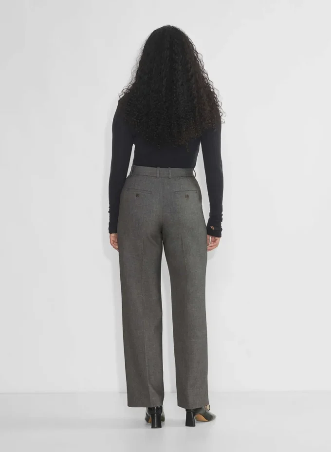 Pantalón Agency Curve-Fit – (Re)ssential Pantalón Agency Curve-Fit – (Re)ssential