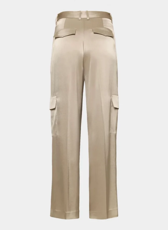 Pantalón cargo de satén extrovertido Pantalón cargo de satén extrovertido