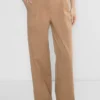 Pantalón chino de talle alto y pliegues anchos Pantalón chino de talle alto y pliegues anchos