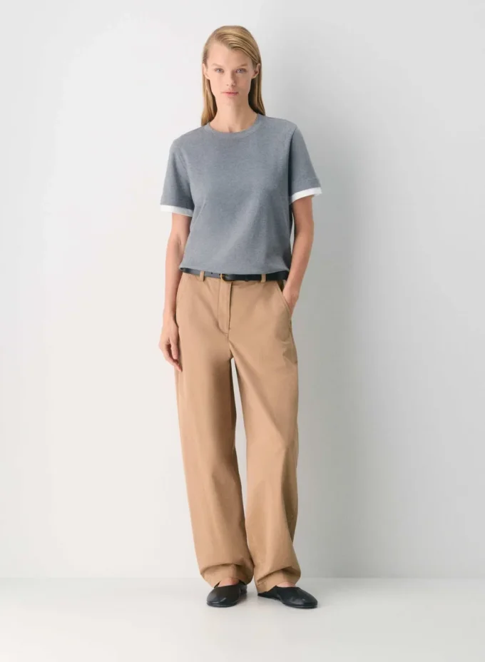 Pantalón chino relajado de talle alto y pierna recta Pantalón chino relajado de talle alto y pierna recta