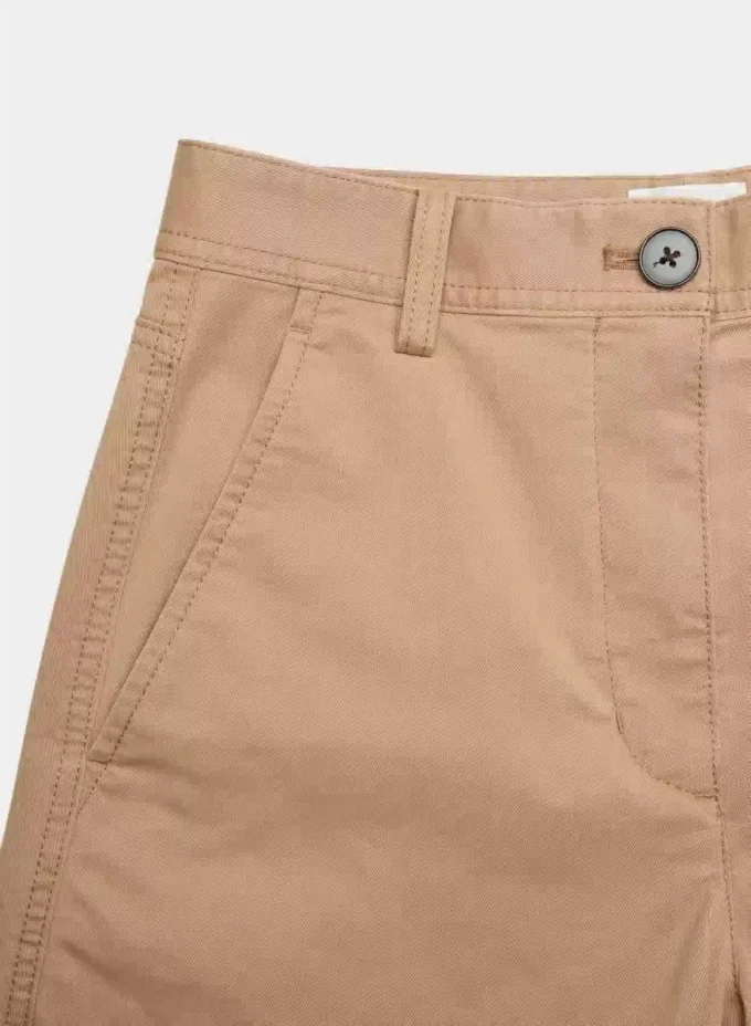 Pantalón chino relajado de talle alto y pierna recta Pantalón chino relajado de talle alto y pierna recta