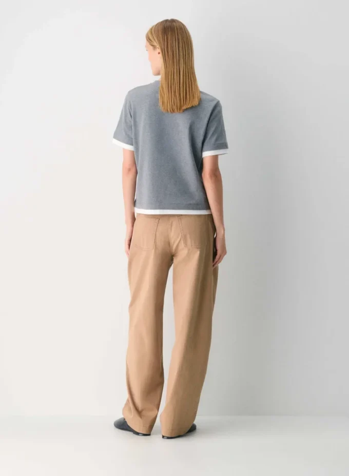 Pantalón chino relajado de talle alto y pierna recta Pantalón chino relajado de talle alto y pierna recta