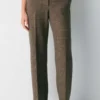 Pantalón Curve-Fit de New Agency – (Re)ssential Pantalón Curve-Fit de New Agency – (Re)ssential