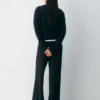 Pantalón Linear – Smooth Matter™