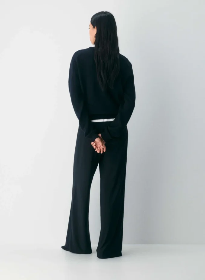 Pantalón Linear – Smooth Matter™