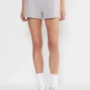 Pantalones cortos boyfriend de felpa suave y talle bajo Pantalones cortos boyfriend de felpa suave y talle bajo