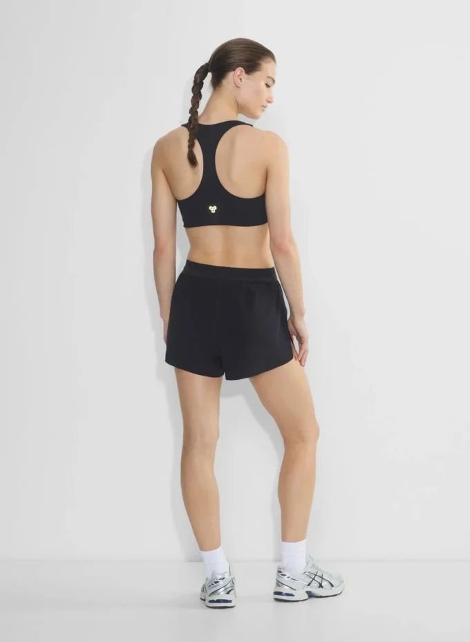 Pantalones cortos MoveTech™ Split Hi-Rise 3” Pantalones cortos MoveTech™ Split Hi-Rise 3”