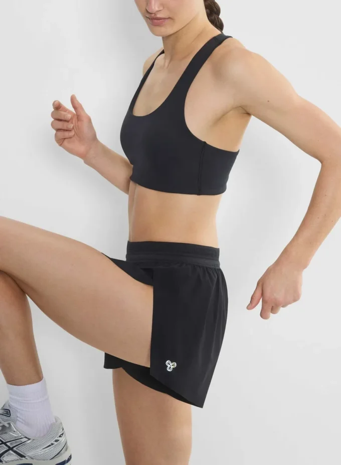 Pantalones cortos MoveTech™ Split Hi-Rise 3” Pantalones cortos MoveTech™ Split Hi-Rise 3”