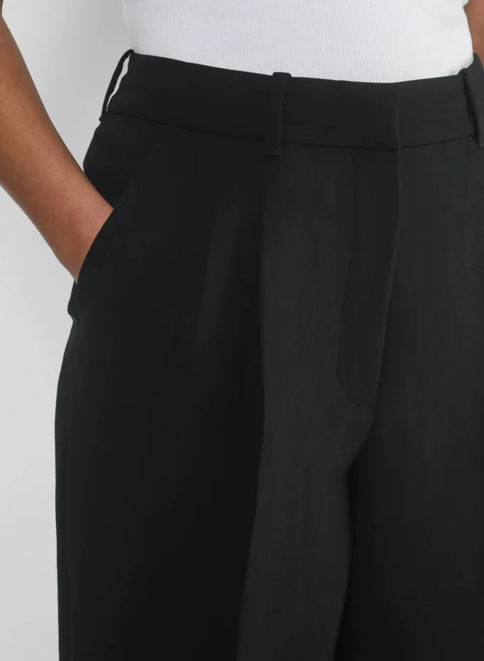Pantalones Effortless Pant™ Curve-fit Cropped – Crepette™