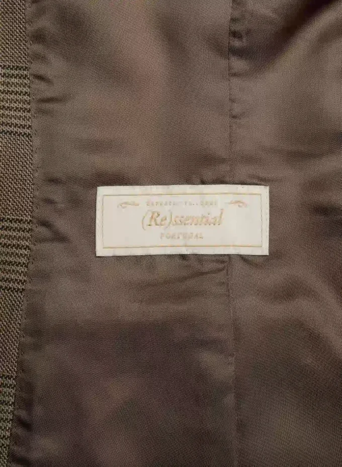 Saco cruzado destacado – (Re)ssential Saco cruzado destacado – (Re)ssential