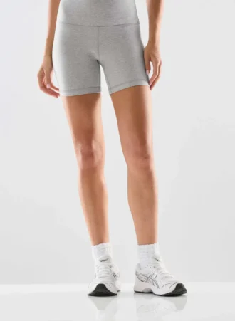 SoftWhip™. Pantalones cortos atrevidos de talle alto de 12,7 cm