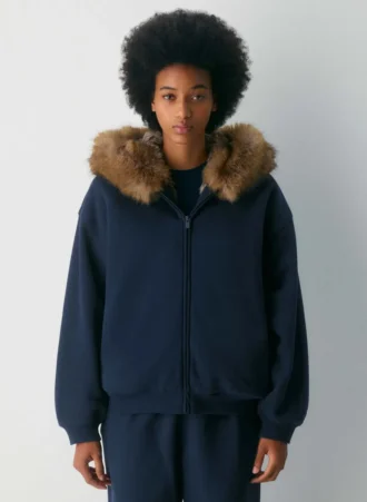 Sudadera con capucha y cremallera mega oversize