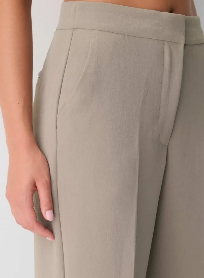 The Limitless Pant™ Curve-Fit – Crepette™ The Limitless Pant™ Curve-Fit – Crepette™