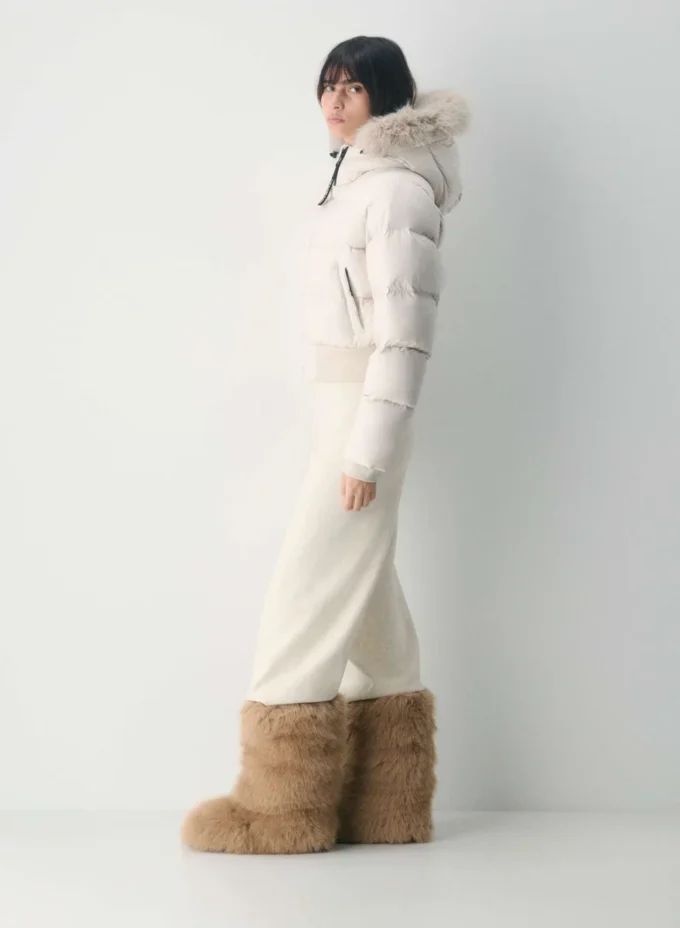 The Super Chalet Puff™ – cliMATTE™ The Super Chalet Puff™ – cliMATTE™