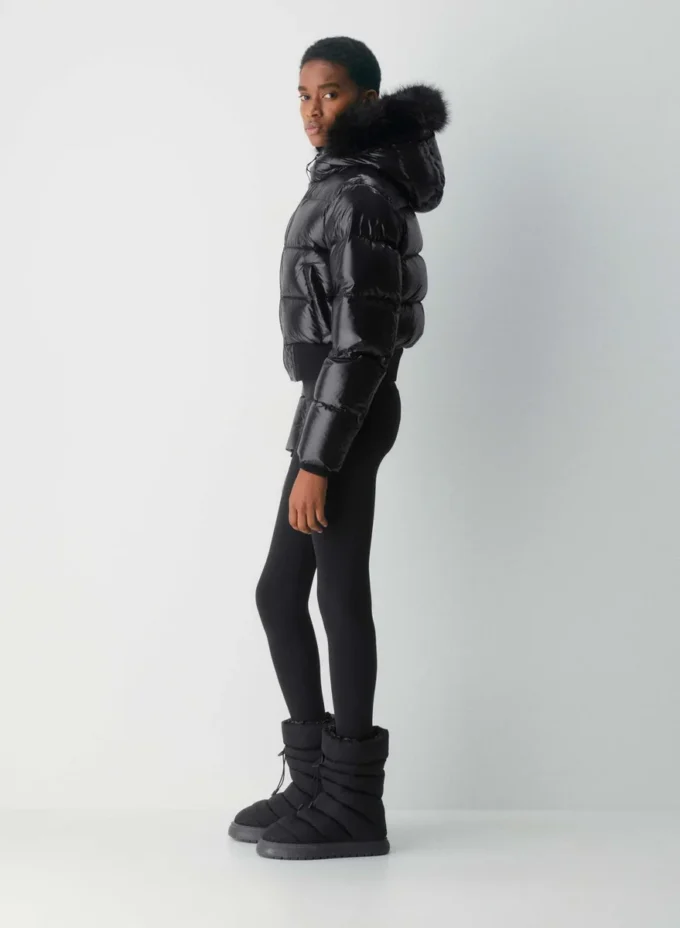 The Super Chalet Puff™ – Hi-Gloss