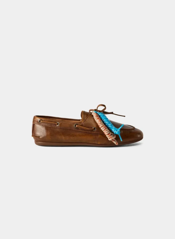 Zapatos náuticos estrechos Sperry x Aritzia – Cuero liso Zapatos náuticos estrechos Sperry x Aritzia – Cuero liso