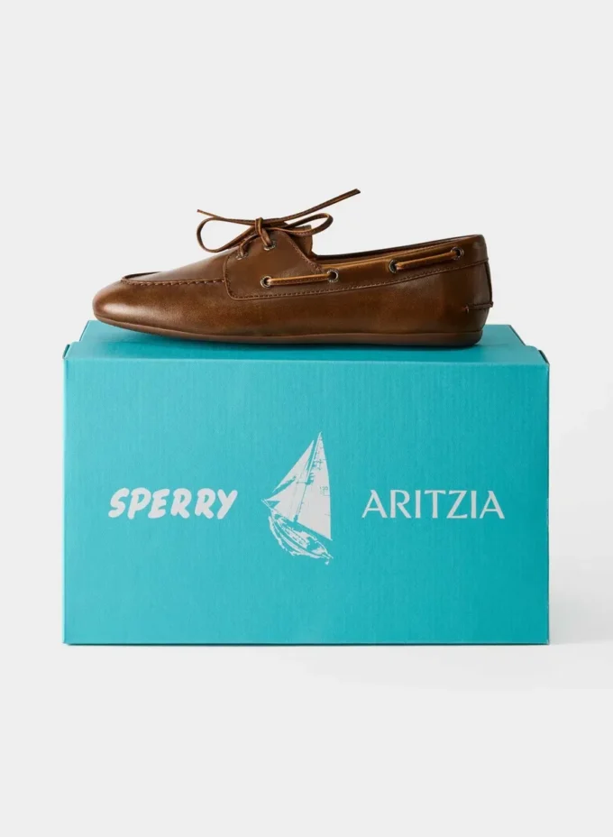 Zapatos náuticos estrechos Sperry x Aritzia – Cuero liso Zapatos náuticos estrechos Sperry x Aritzia – Cuero liso