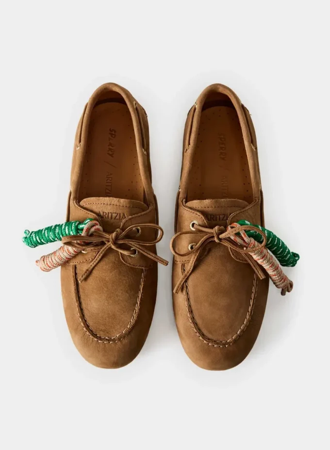 Zapatos náuticos estrechos Sperry x Aritzia – Piel nobuk Zapatos náuticos estrechos Sperry x Aritzia – Piel nobuk
