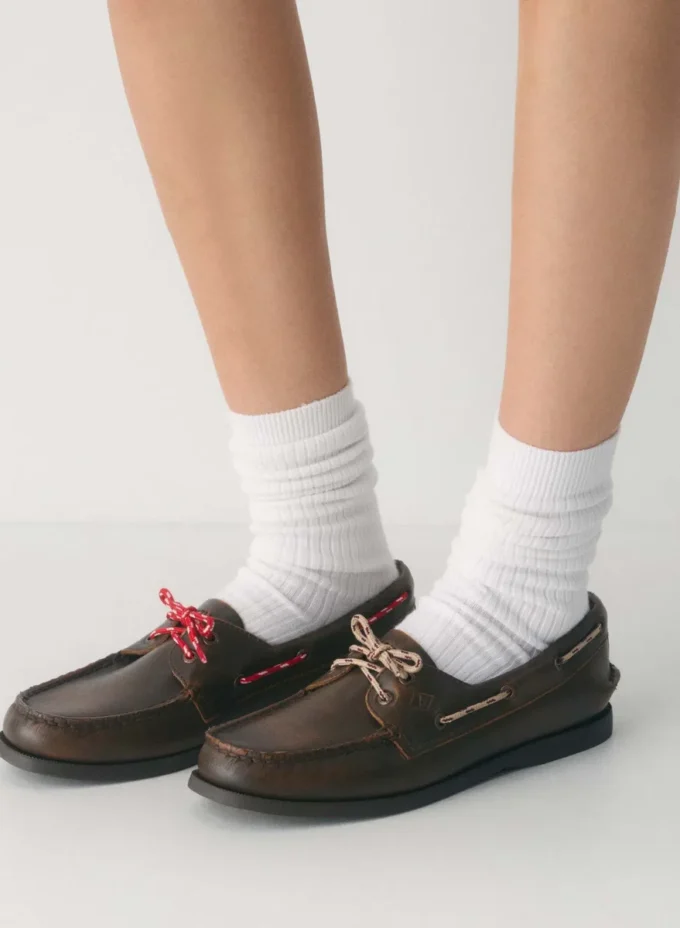 Zapatos náuticos Sperry x Aritzia AO – Cuero liso