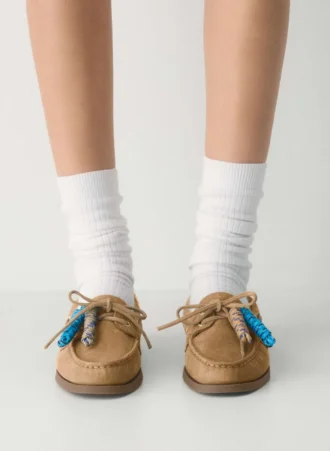 Zapatos náuticos Sperry x Aritzia AO – Cuero nobuk Zapatos náuticos Sperry x Aritzia AO – Cuero nobuk