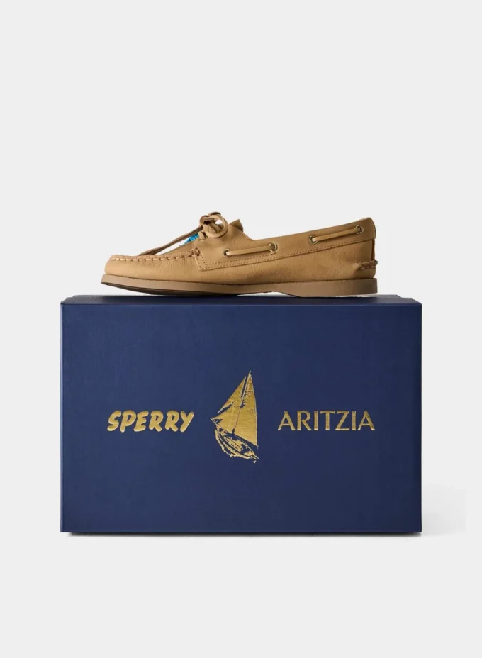 Zapatos náuticos Sperry x Aritzia AO – Cuero nobuk Zapatos náuticos Sperry x Aritzia AO – Cuero nobuk